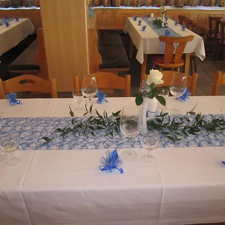 Fruehstueckspension Zur Post 2*