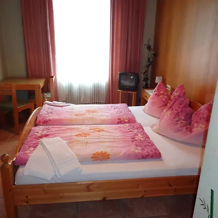 Fruehstueckspension Zur Post Taxenbach