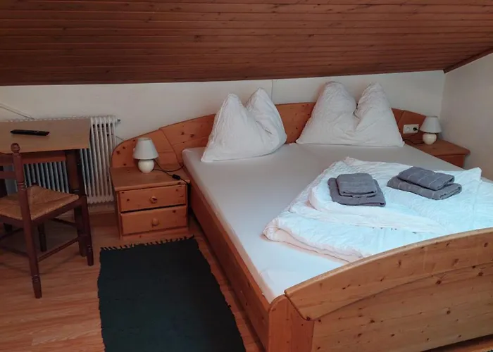 Fruehstueckspension Zur Post 2*